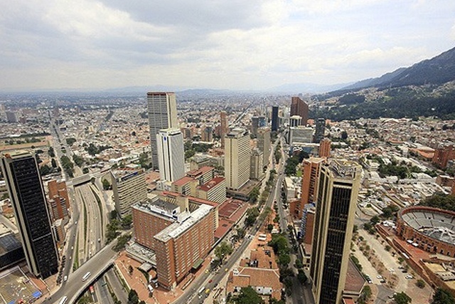 Une journée de visite à Bogotá en 2 mn 30